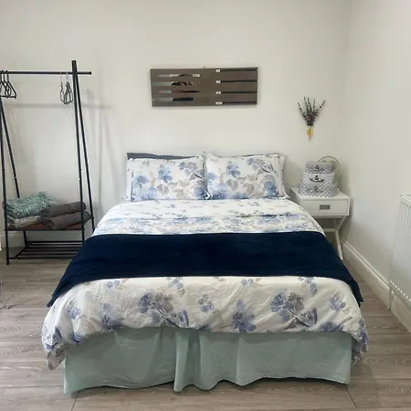 Modern Self Contained Studio Flat